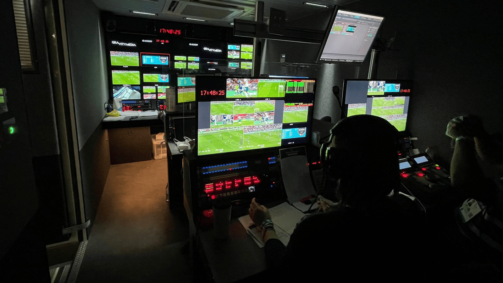 FA Community Shield Gravity Media