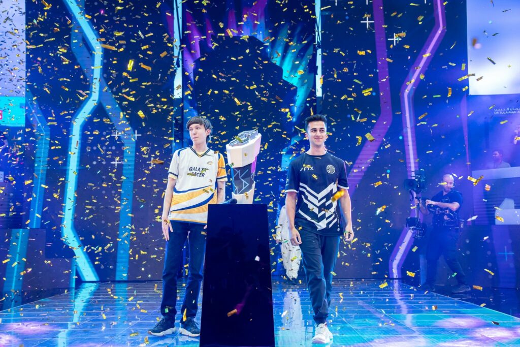 Broadcasting Gamers8 Gravity Media